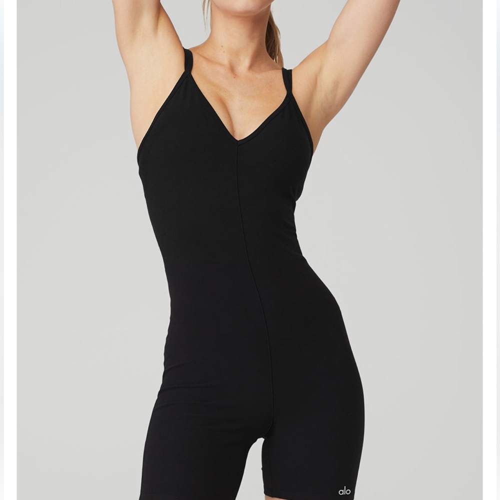 ALO YOGA ALOSOFT SUNS OUT ONESIE BLACK SIZE SMALL